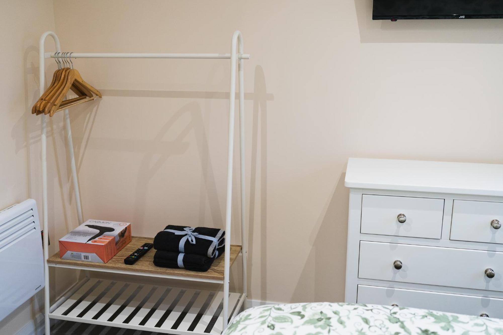 Erne A Rest Apartment Енискилен Екстериор снимка
