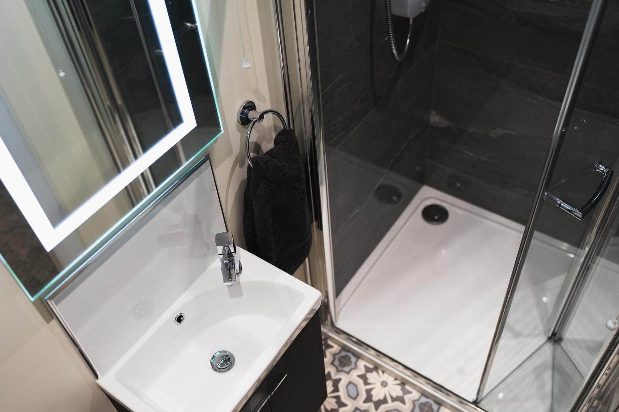 Erne A Rest Apartment Енискилен Екстериор снимка
